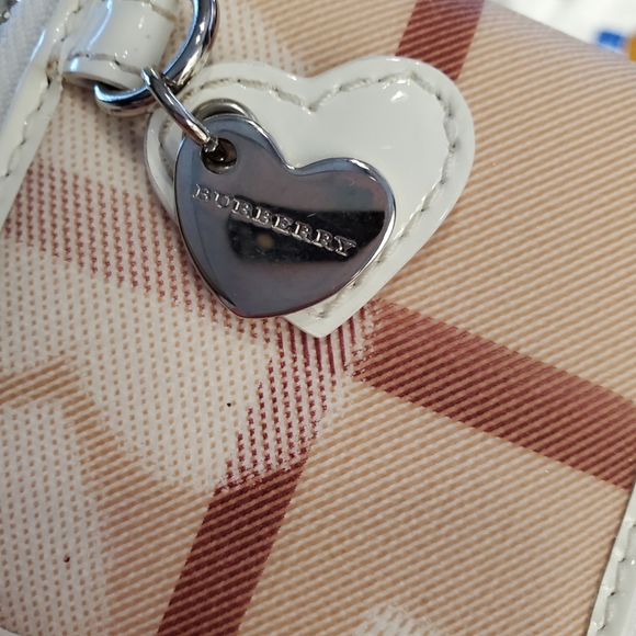 Burberry Nova Check Hearts Coin Purse - Picture 5 of 5